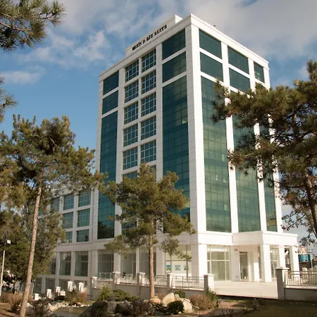 Zin D Home Dudullu Suit Otel 3* Стамбул